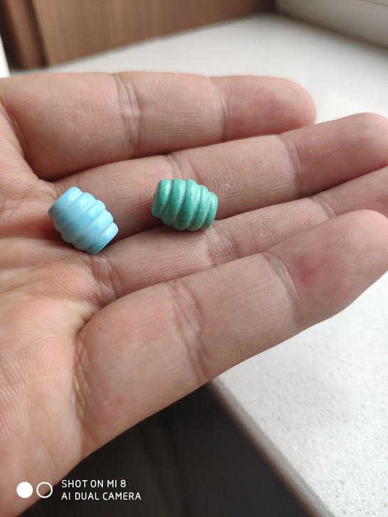 文玩绿松石，一对同尺寸，一蓝一绿，个性配对，克价非常合适60