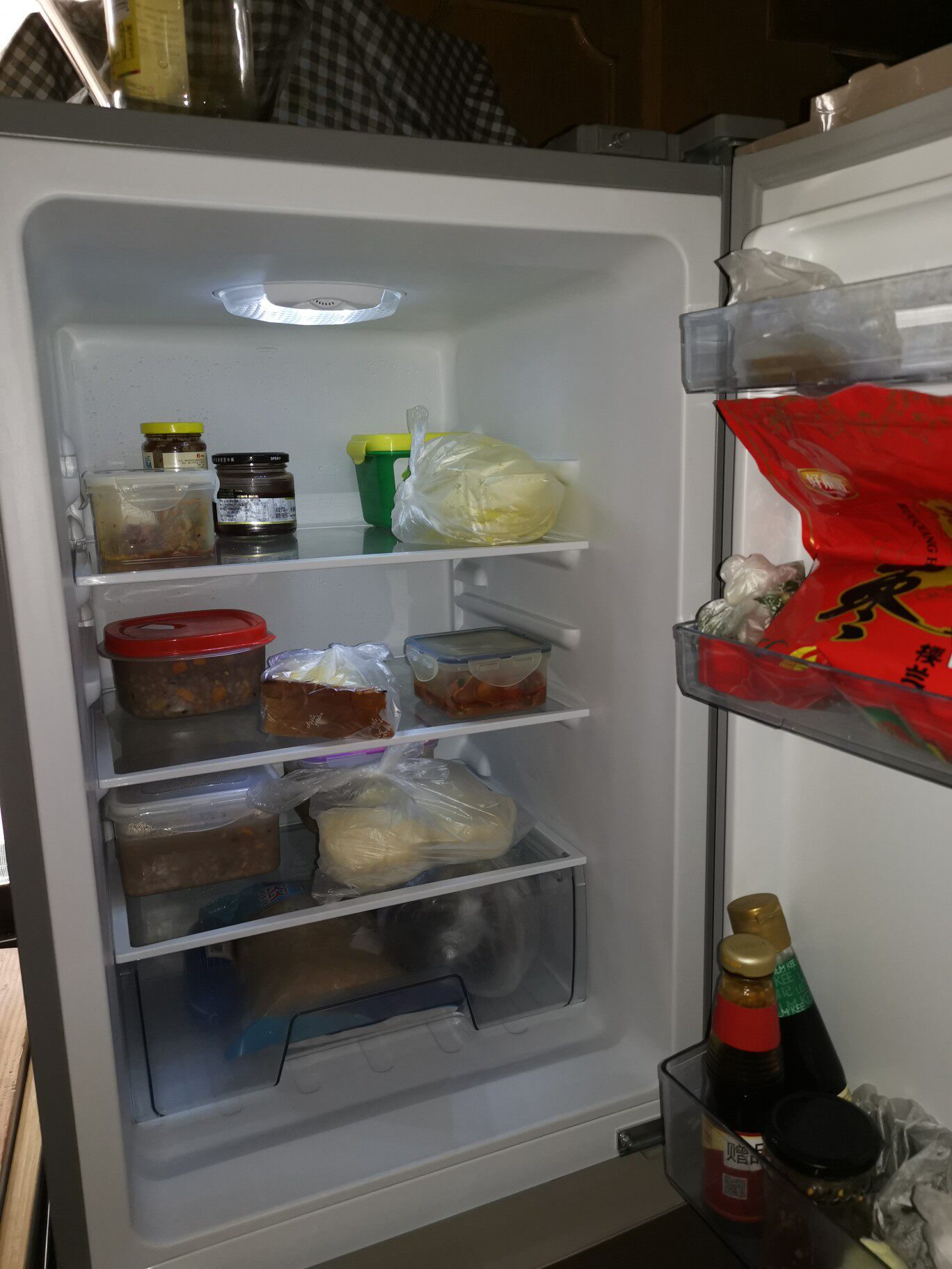 midea美的冰箱bcd213tme怎么样美的bcd213tme优缺点对比真香