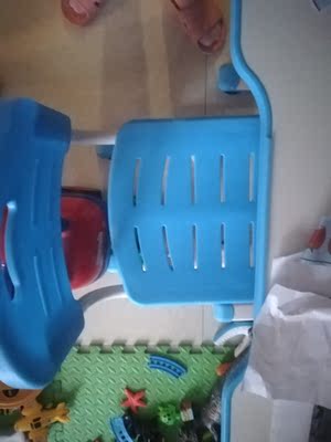 看中这个型号：护童儿童学习桌HT512B怎么样？各位爸妈说说