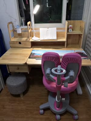 说说爱果乐儿童学习桌给小学生用着怎么样？环保安全吗