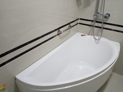 发个贴子，问下埃飞灵独立式亚克力浴缸质量怎么样?