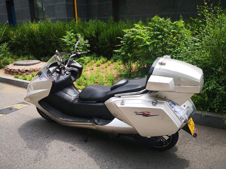 三友摩托，95成新，150cc,换新车。手续齐全，可过户。