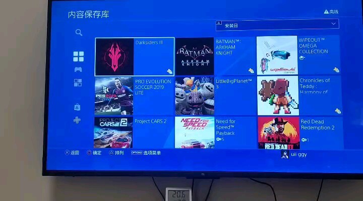 国行ps4pro今年6月份抽奖中的，没玩几次就在家吃