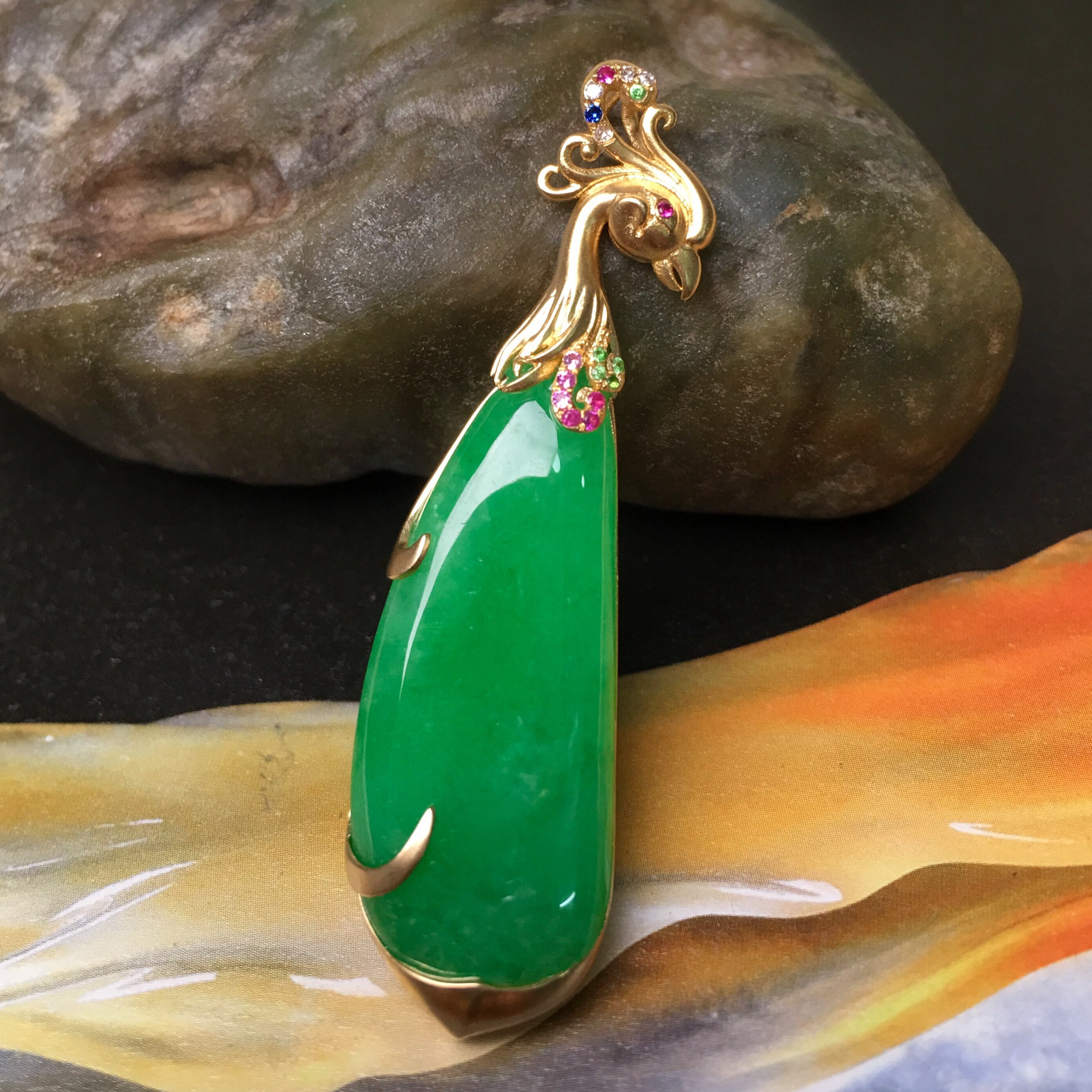 拍卖正品带证天然缅甸翡翠a货冰种18k镶嵌伴钻满绿凤凰吊坠5.91