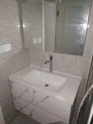 不看绝对后悔：娜芙尼岩板浴室柜好用吗?用户口碑评价好吗