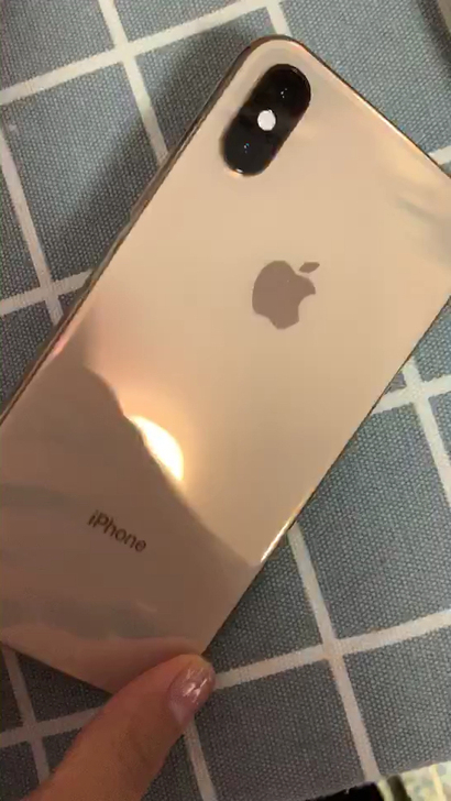 自用iPhoneXS64G