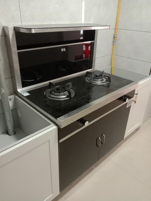 乔迁送联合丽家集成灶用后感受怎么样？新房装修适合吗