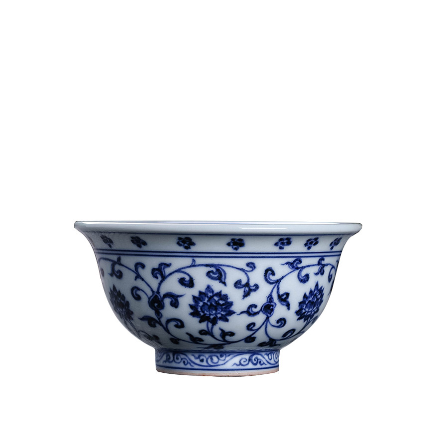 景德镇手绘青花缠枝纹品茗杯