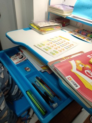 【门店同款】爱果乐学习桌儿童书桌D402N怎么样?真的值得吗