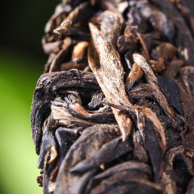 【单片直购】1片 2006年 兴海茶厂 孔雀之乡班章圆茶 生茶357g/片