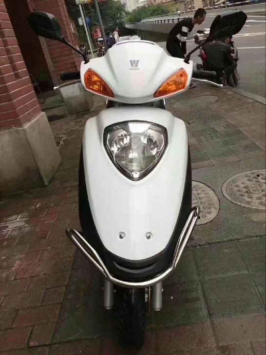 豪爵宇钻125cc，二手踏板车