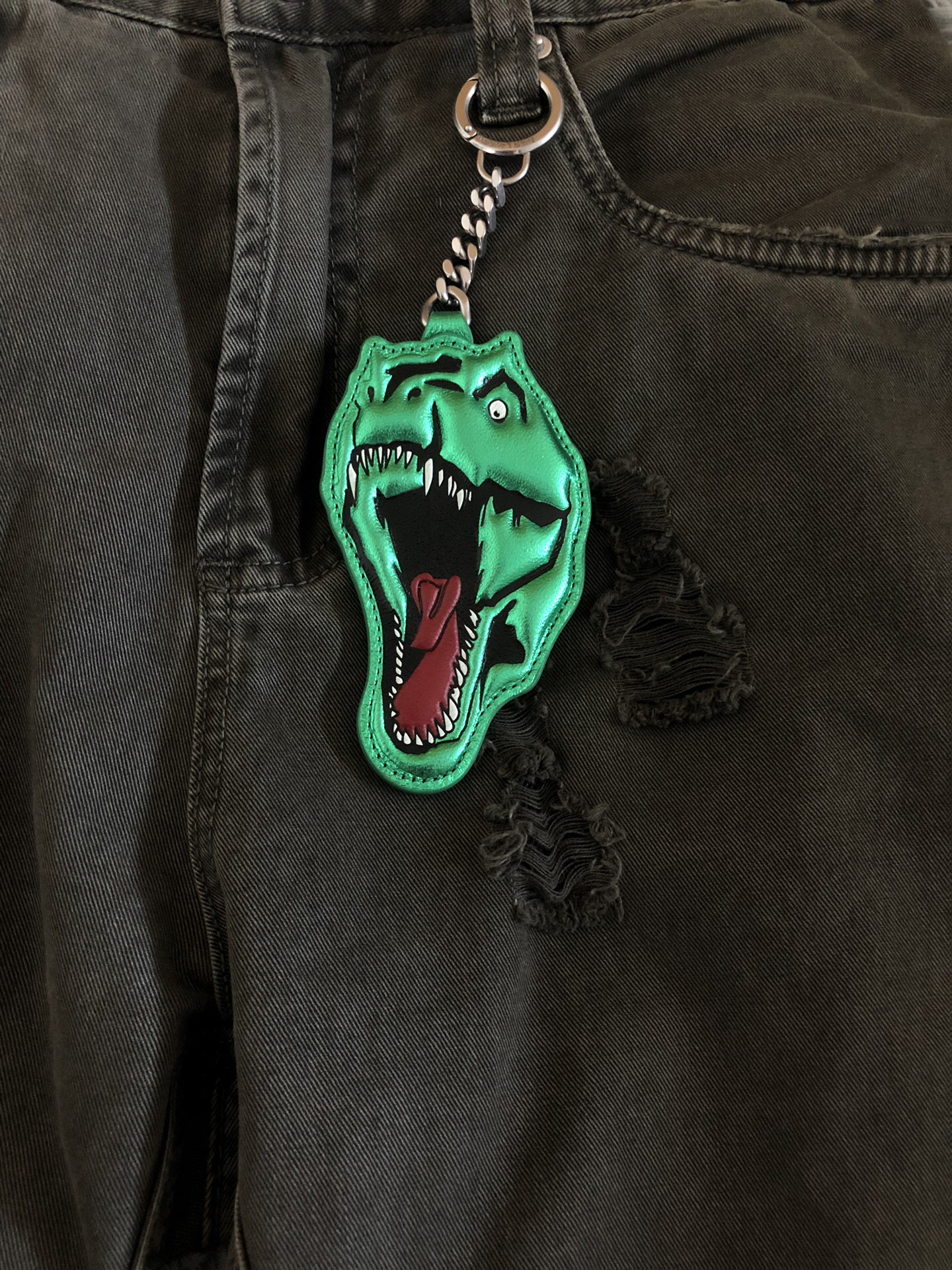 Saint Laurent 16SS T-Rex Keychain — label