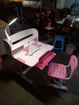 用了一年才选出来的生活诚品儿童学习桌好用吗?孩子喜欢吗