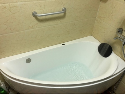 都是干货:箭牌扇形亚克力按摩浴缸质量怎么样?会漏水吗？