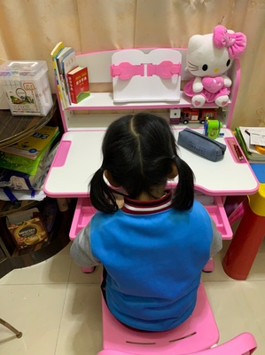 童画林儿童升降小学生学习桌写字桌好不好?桌子质量怎么样?