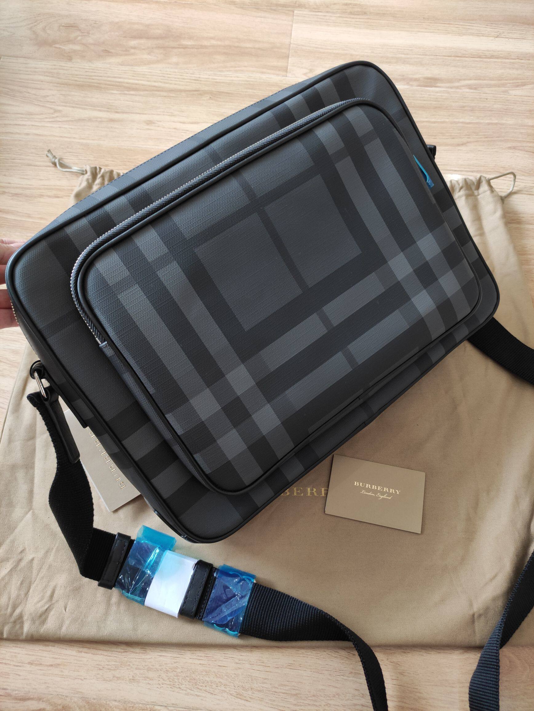 [9.9新]未使用巴宝莉burberry男士单肩斜挎包a598653