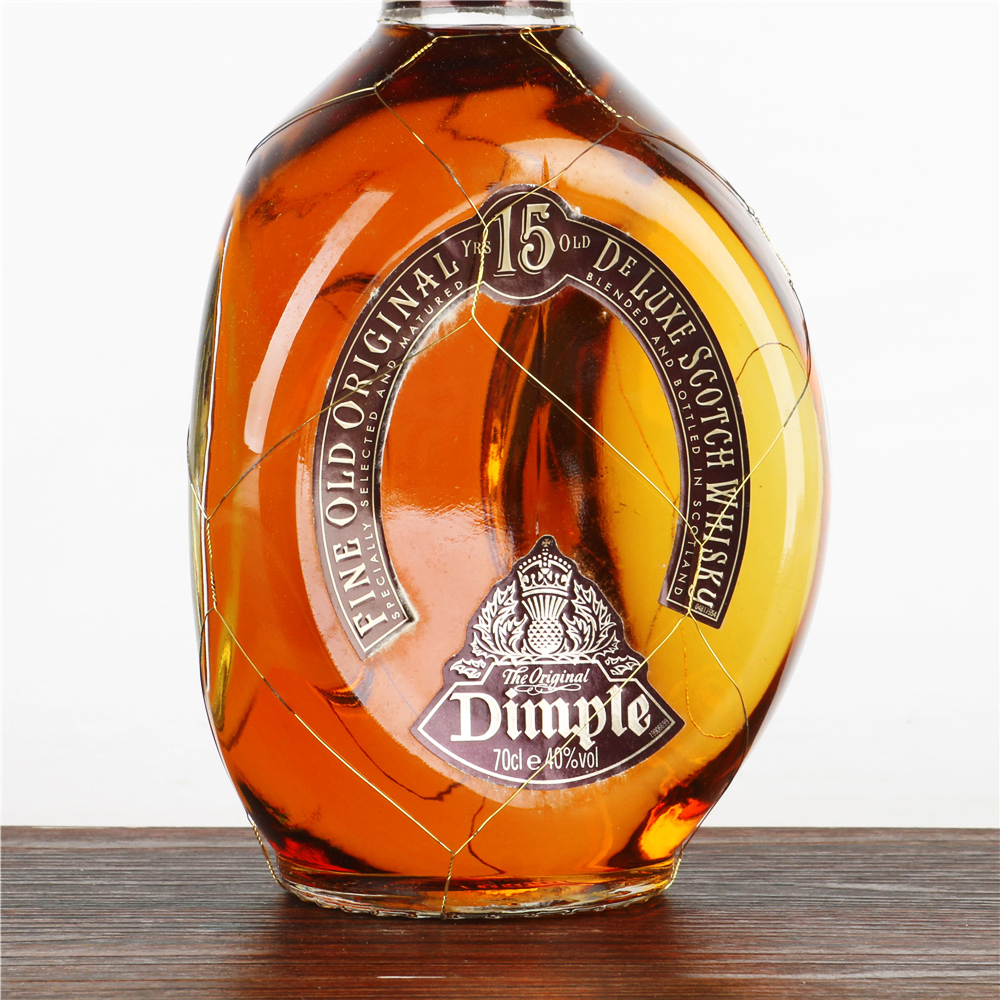 20.2006年dimple添宝15年苏格兰调和威士忌40度700ml