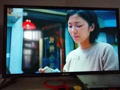 国产电视对比索尼电视哪个更好呢，大家说说优缺点！