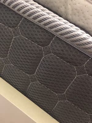 火爆的源氏木语床垫怎么样，质量好不好？适合送给父母使用吗？