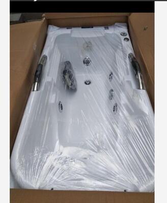 达尔文6001独立式人造石浴缸好用吗?斜躺能浸泡整个身体吗?