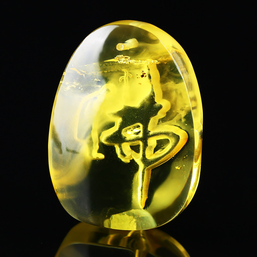 【精工设计巧雕金绞蜜意境佛】强荧光鸡油黄蜜蜡悟道佛字吊坠tiw