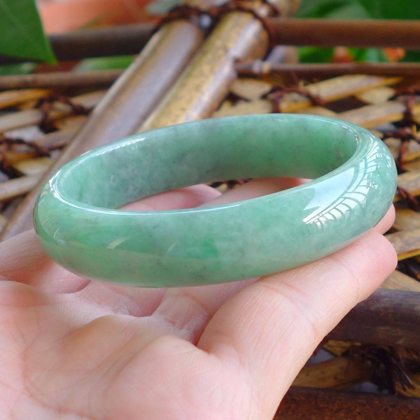 【自然光实拍】老坑冰糯种a货翡翠飘绿圆口手镯(内径56)54.67克