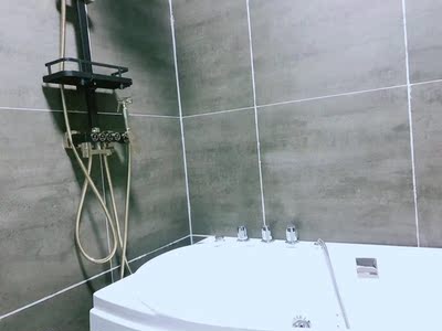 【求助大家】大神说东霸人造石独立浴缸好用吗?没有差评?