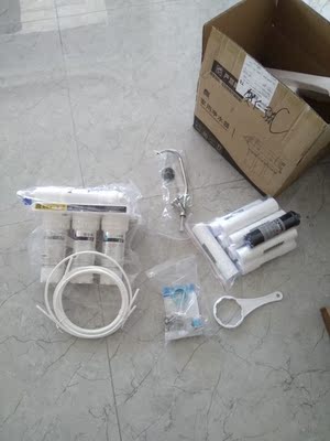 解说【吐露】怡口净水器002-3怎么样?能除水垢吗?过滤精度多少？