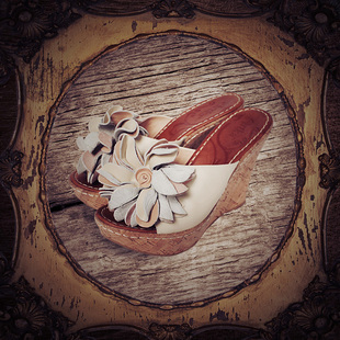安普裡奧阿瑪尼男士手包 Artka阿卡薇安手工編織花朵夏女牛皮高跟坡跟露趾拖鞋TD13132X 手包