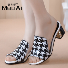 Love packet mail header layer of leather charm women's Sandals yuzui chunky heels Sandals Women slippers with high with embossed leather sandals