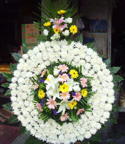 殡葬花圈 祭奠花圈 鲜花花圈 祭奠用品 上海殡仪馆花圈八宝山花圈