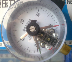 YXC-100 40MPa 磁助式电接点压力表 上海正宝压力表厂