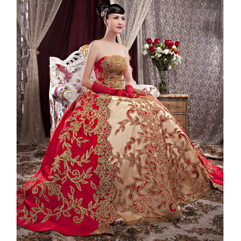 蔡美月国际婚纱