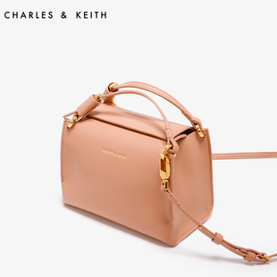 ck包和蔻馳包哪個好 CHARLES KEITH 小方包 CK2-50780245 復古單肩包女包手提包 mk包包哪款好看