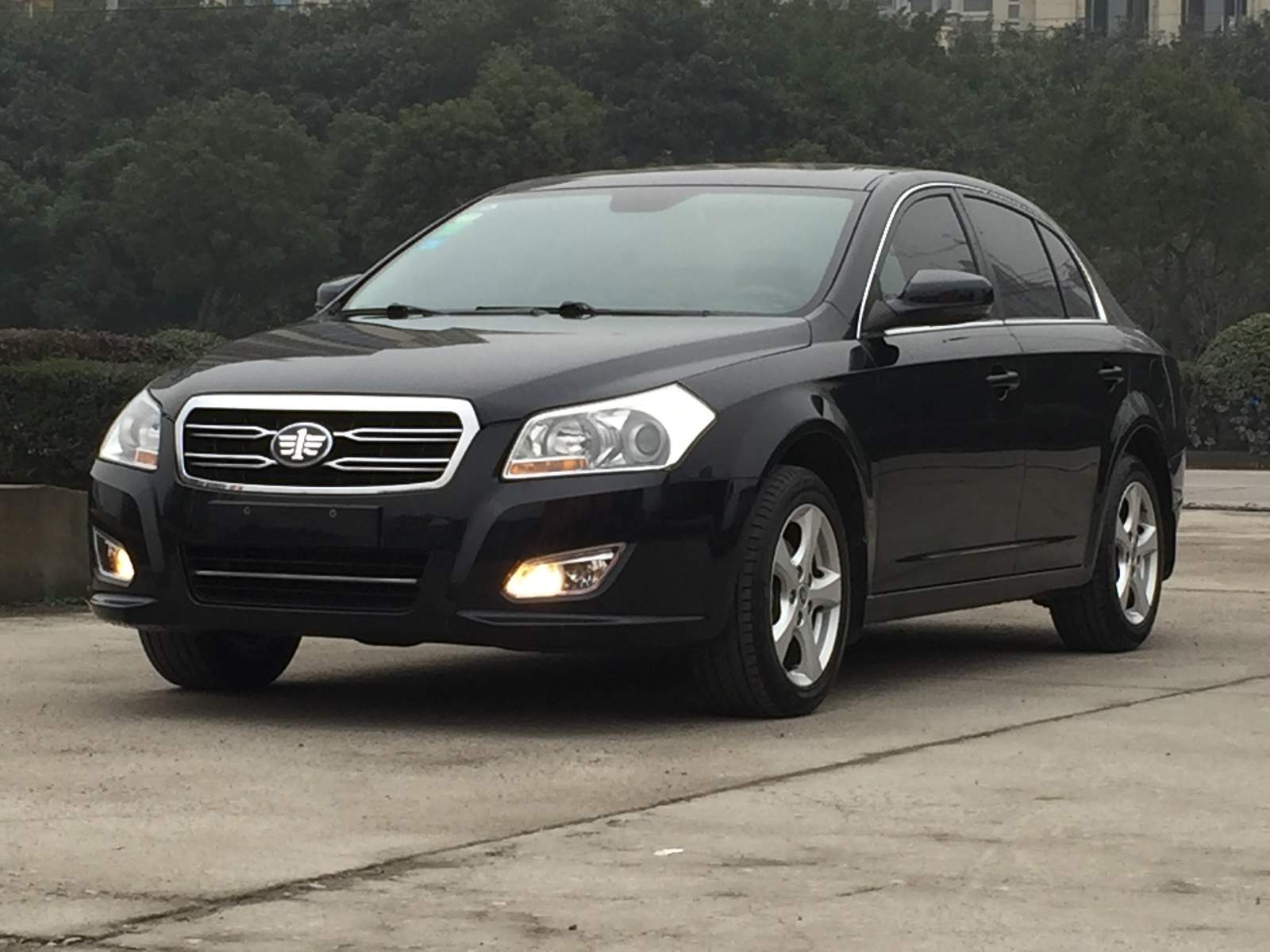 奔腾 奔腾b70 2012款 奔腾b70 1.8l 自动时尚型