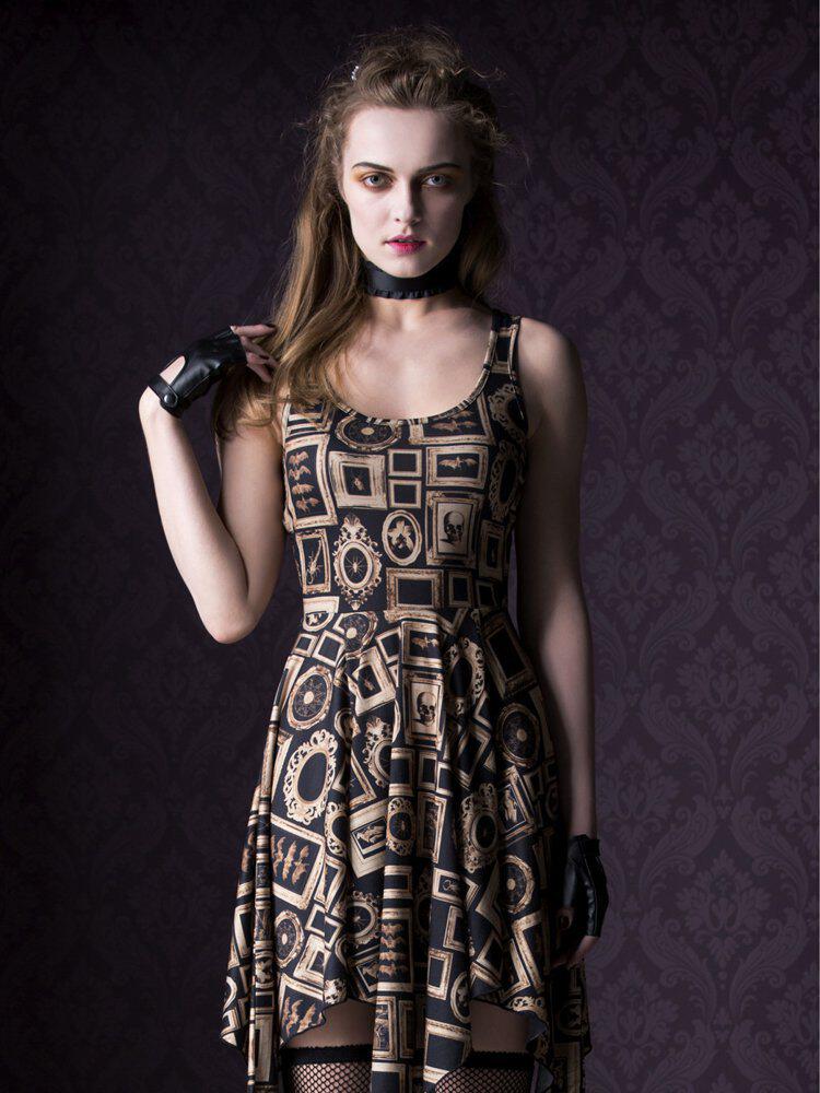 热销朋克衣服_美国潮牌副牌低俗怪谈系列复古相框摇滚朋克连衣裙优惠