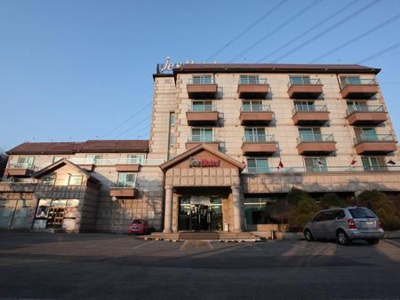 WeolmoonJes酒店