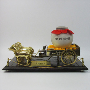 年 澳门回归纪念限量1999套泸州老窖铜马车纪念酒8次出价结束07月27日