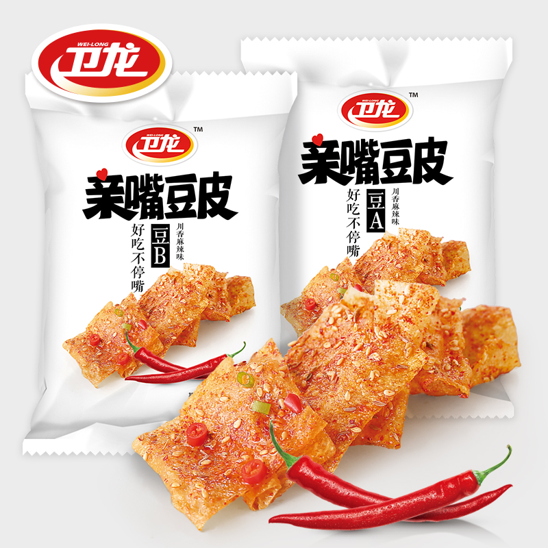 【卫龙旗舰店】亲嘴豆皮18g*10辣皮辣片麻辣辣条零食小吃产品展示图2