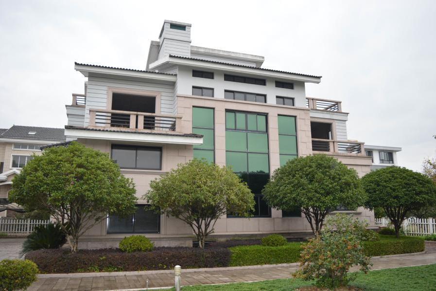 【第二次拍卖】关于东阳市江北街道月亮湾花园f区16号的房地产简介