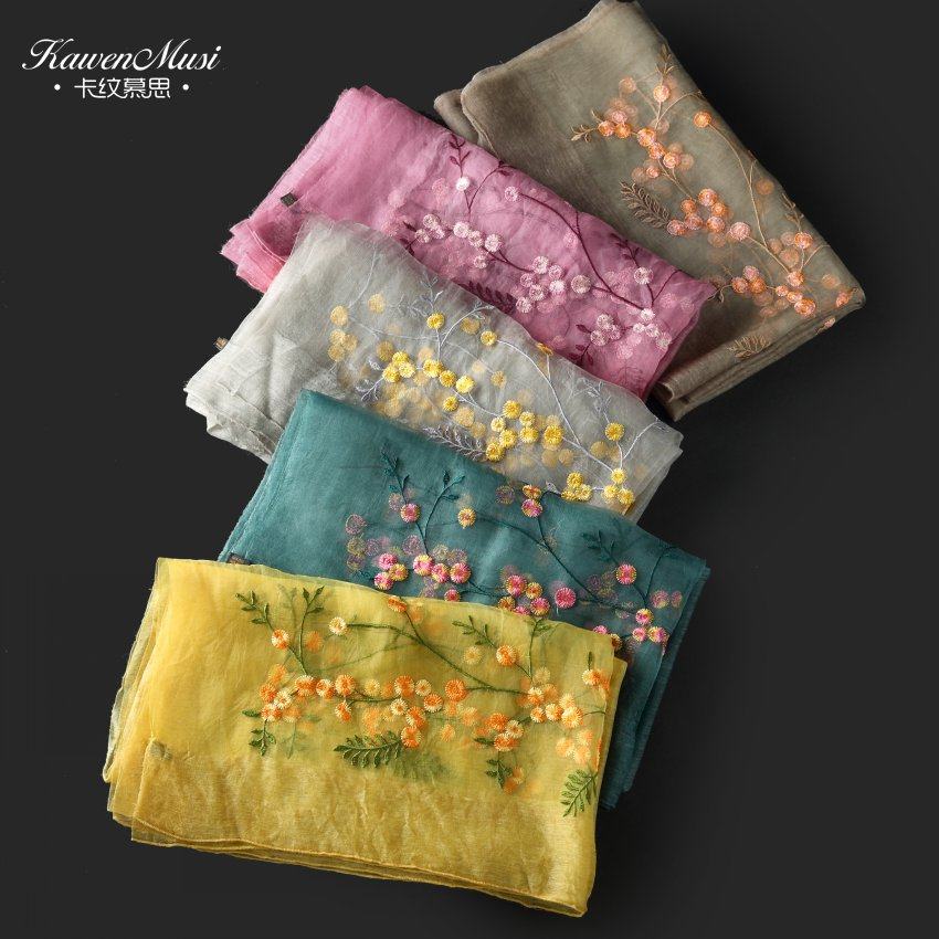 秋冬新品薄丝羊毛长围巾真丝羊毛混纺绣花女丝巾满天星刺绣披肩