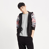 美特斯邦威2015秋装新款男印花拼接插肩袖连帽开衫吊牌价239