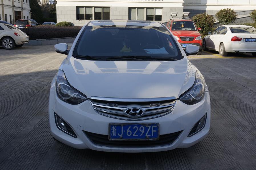 【第一次拍卖】浙j629zf现代牌bh7161hay小型轿车一辆