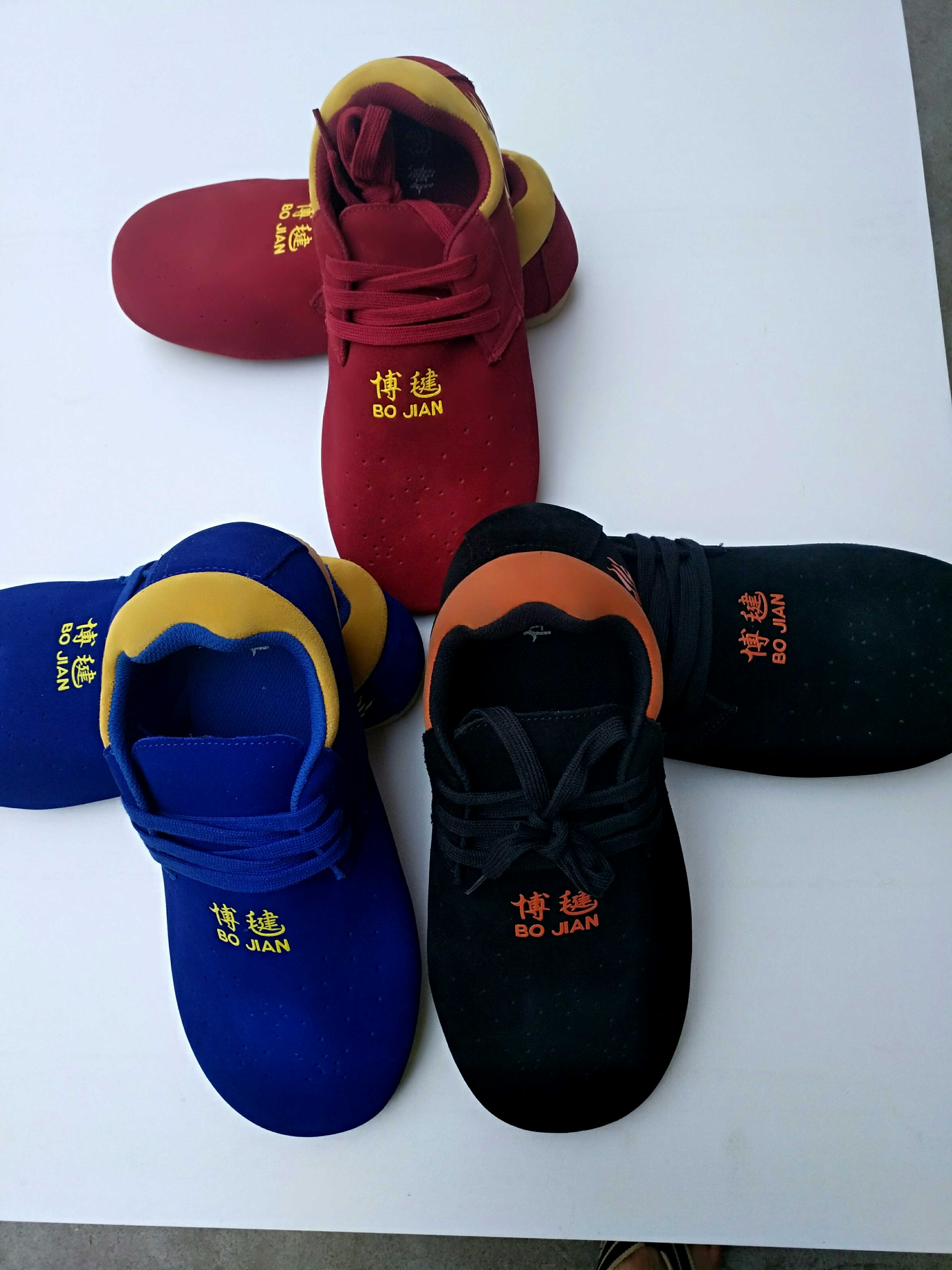 正品博毽毽球鞋尊贵至尊版红黑蓝综合型平推主攻假一赔十包邮在类目 运动鞋new, 其它运动鞋中 - 来自Buy2taobao.com提供专业的淘宝代购服务