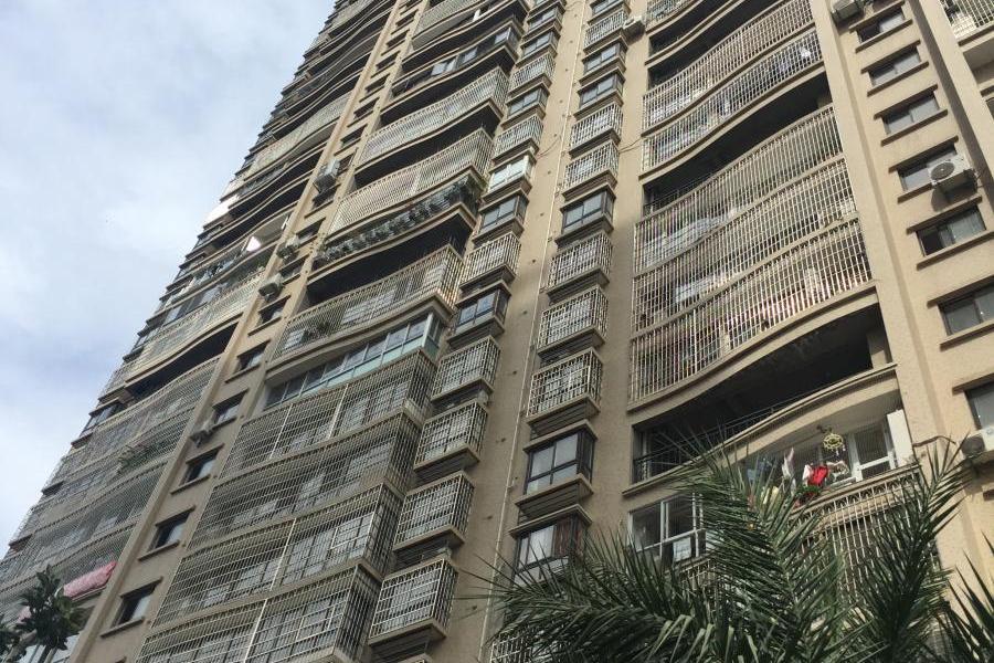 【第一次拍卖】龙岩市新罗区(华鼎公馆商住楼一期)1幢18层1803楼中楼