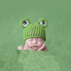 2015新款宝宝百天照摄影服装出租 婴儿满月百岁周岁影楼青蛙帽