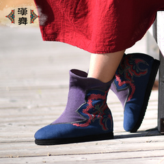 Chinese dance in spring and autumn vintage old Beijing cloth shoes casual boots national wind increased within women's short boots with embroidery flower