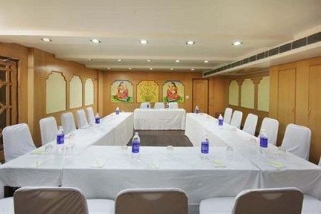 曼达基尼城堡酒店