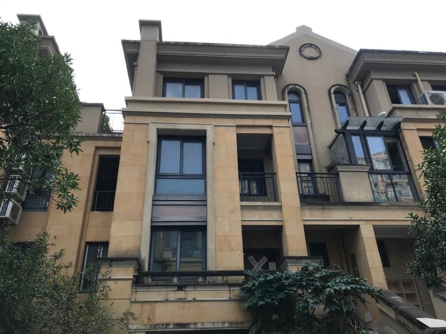 湖州市德清县武康镇溪山美墅41幢2单元103室