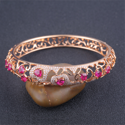 24ct天然红宝石手镯 18k金 钻石0.756ct